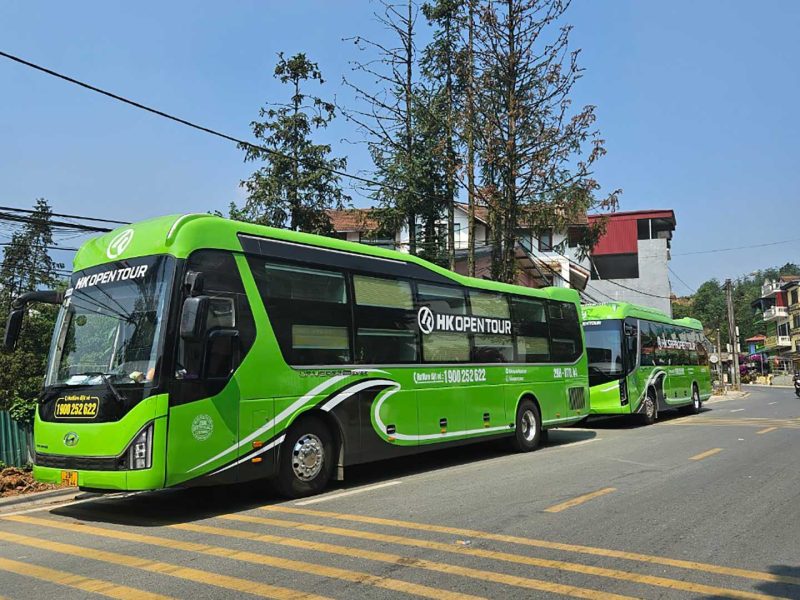 HK Open Bus from Hanoi to Sapa with Luxco Travels
