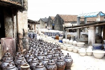 Panoramic view of ceramic art at Bat Trang village, showcasing traditional Vietnamese pottery craftsmanship.