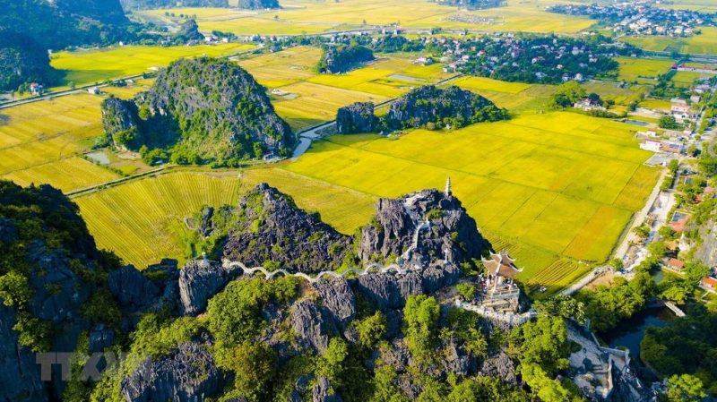 Hoa Lu Tam Coc Mua Cave Ninh Binh Day Tour Vietnam LuxcoTravels historical sites scenic boat ride karst formations cultural exploration