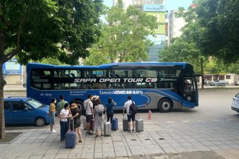 Luxurious cabin interior with leather seats and modern amenities on the G8 Open Tour bus from Hanoi to Sapa